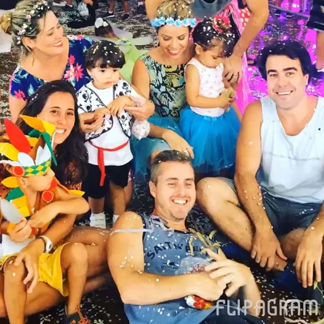 Depois de cinco dias de grude com filhote e família ..Todo carnaval tem seu fim.. ️