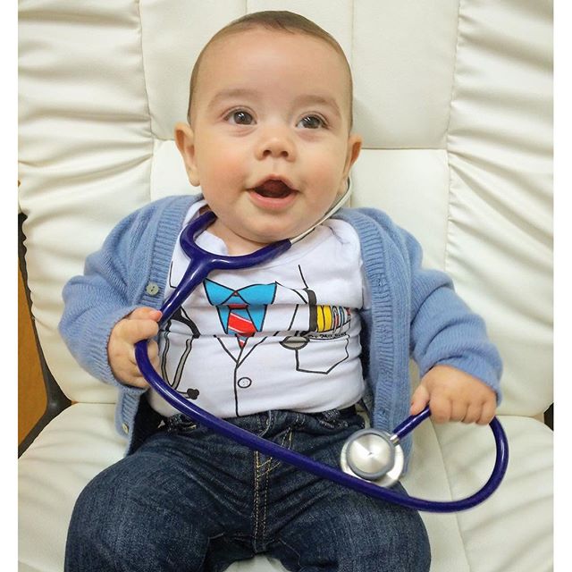 Dia Mundial da Saúde!Saúde não é apenas não estar doente. Saúde é bem mais que isso, é estar bem fisicamente, mentalmente e socialmente também!Aproveito para fazer um #tbt do babydoctor mais gostoso do mundo!#WorldHealthDay