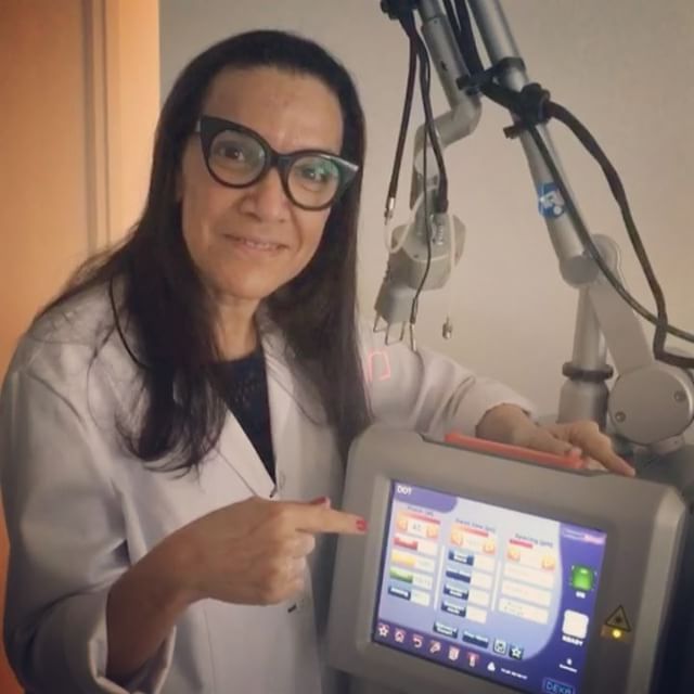 E a gente volta a abraçar a nossa querida Dra. Girlani Barros pelo dia do #ginecologista Parabéns à todos os colegas dessa área tão especial!