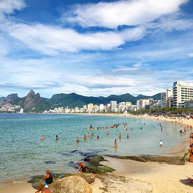 Feliz 453 anos Rio de Janeiro! Que dias melhores e de paz nos sejam reservados!!! #ipanema #nossoquintal