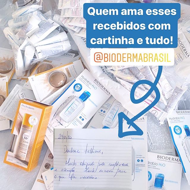 Comecei o dia abrindo caixinhas… Em tempo de visitas virtuais, a cartinha junto aos produtinhos é um docinho! 💙
Saudades de receber meus representantes queridos!